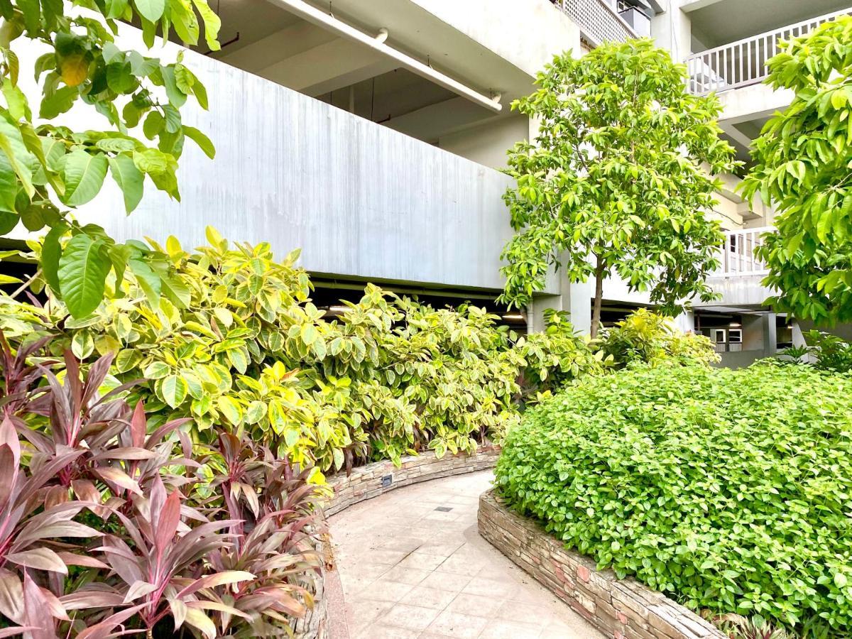 Frost At Manhattan Heights Towerb Manila Exterior photo